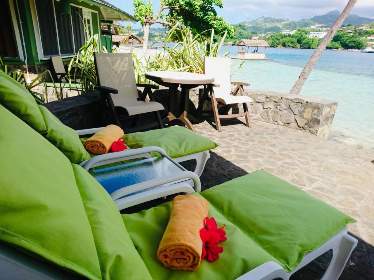 Young Island Resort Calliaqua 外观 照片